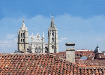 The Bizarre and Mysterious: Uncovering the Strangest Moments in History